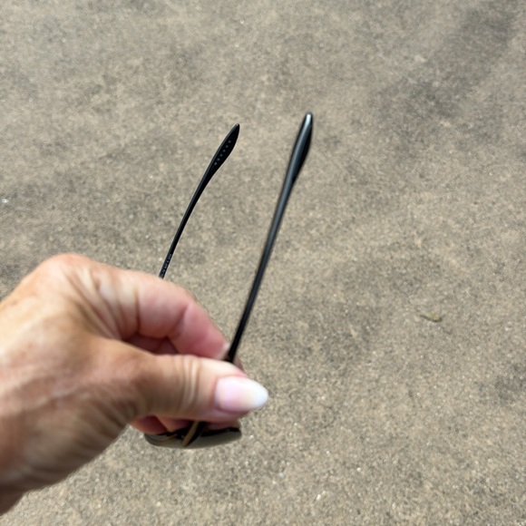 Maui Jim Kanaha 409-02 Black Sunglasses - Picture 13 of 13